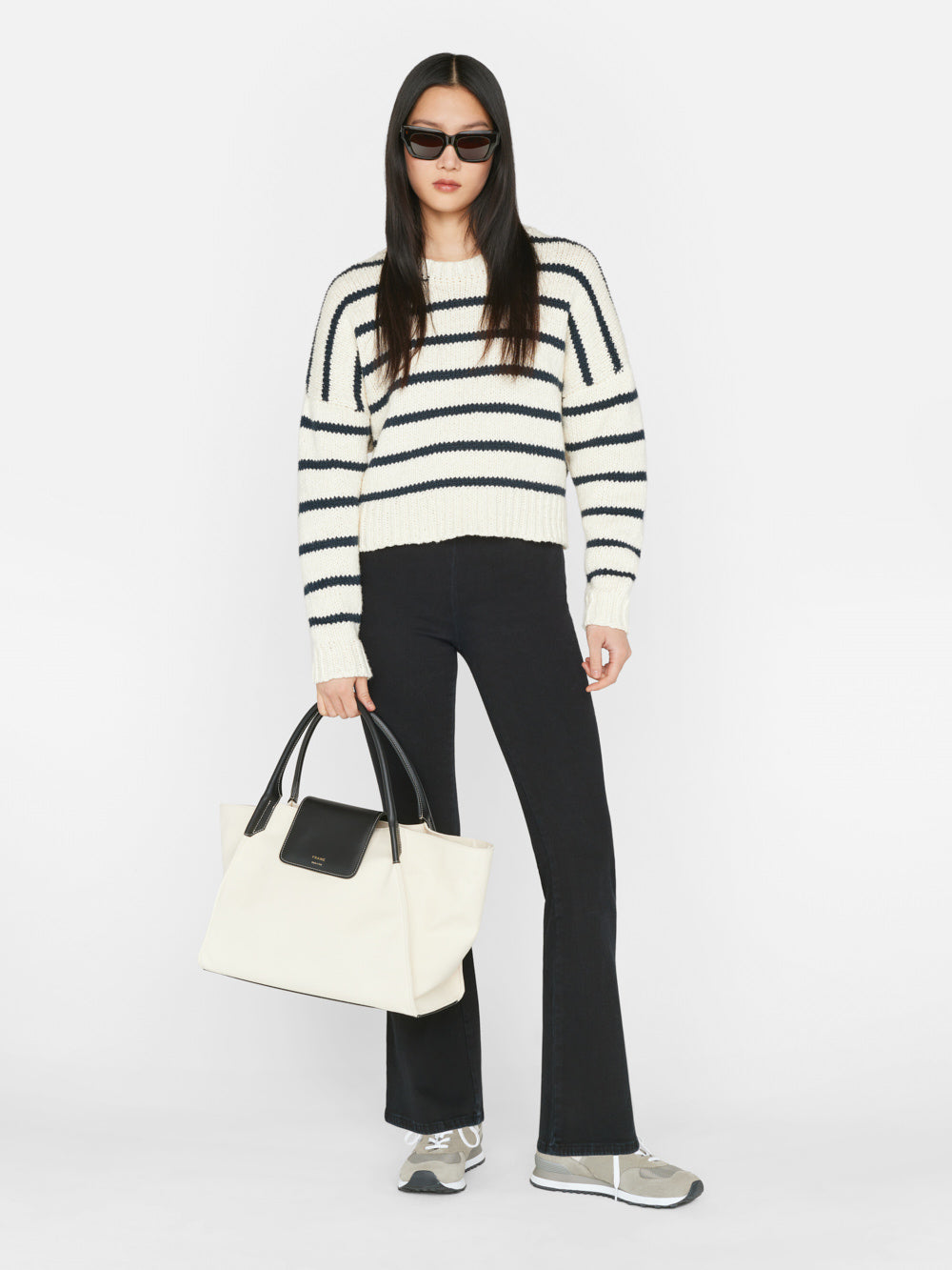 Secondary image for The Jetset Flare -- Sheen Noir