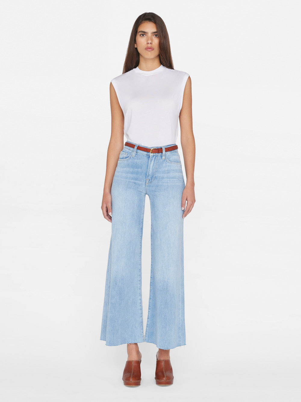 Secondary image for Le Palazzo Crop Raw After -- Humphrey