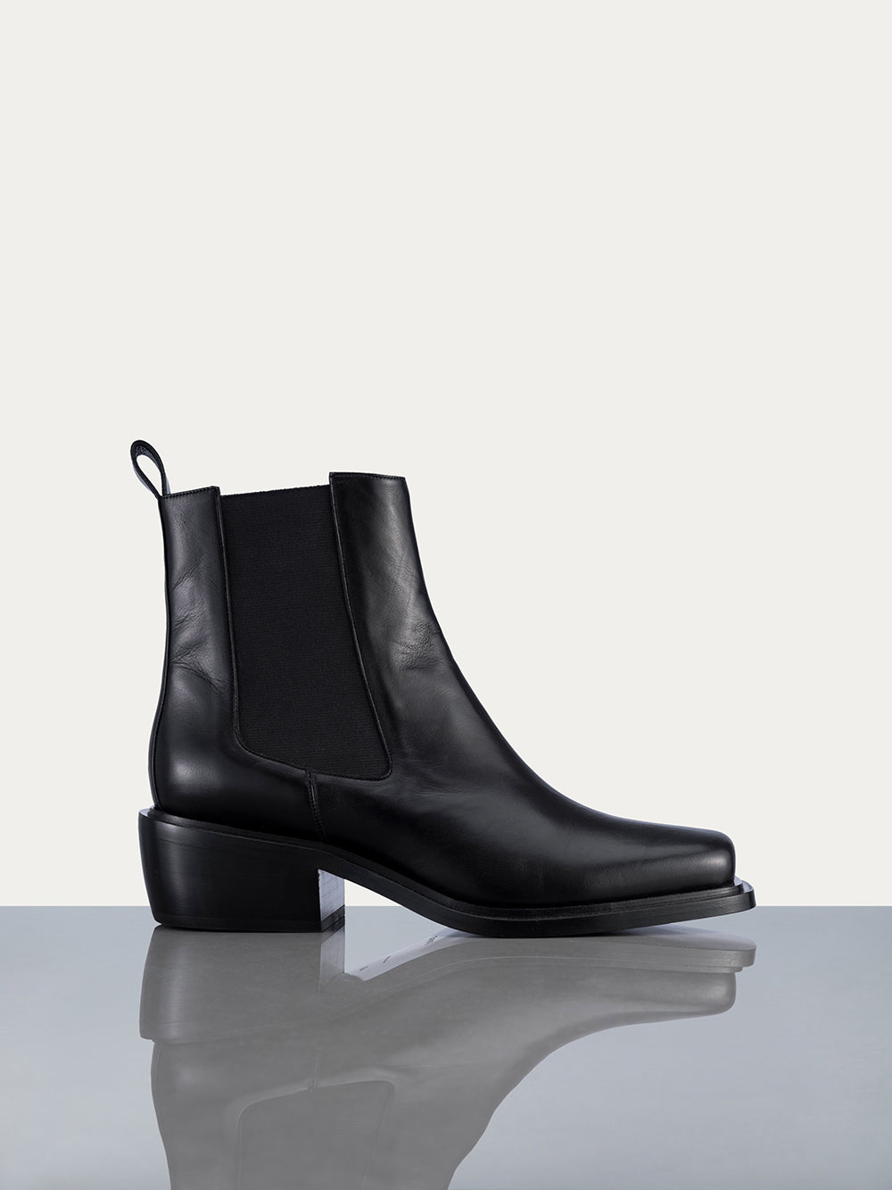 Primary image for Le Fenton Ankle Boot -- Noir